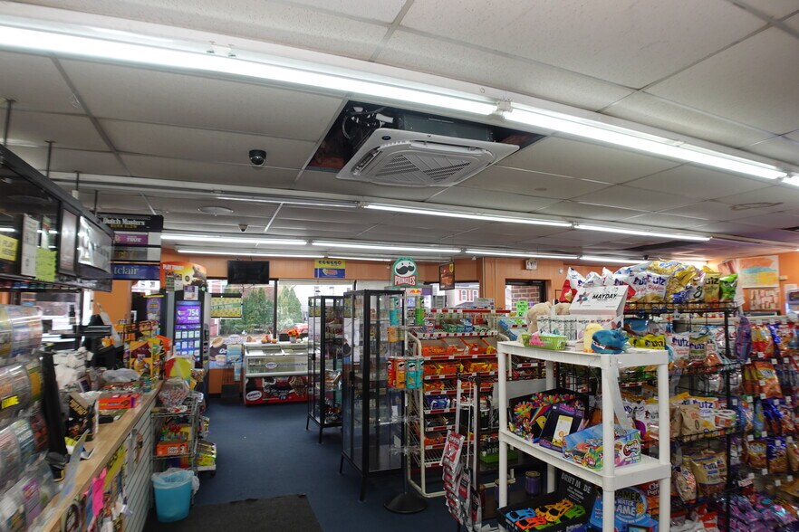 More Photos Of 600 Chestnut St, Kulpmont Service Station For Sale
