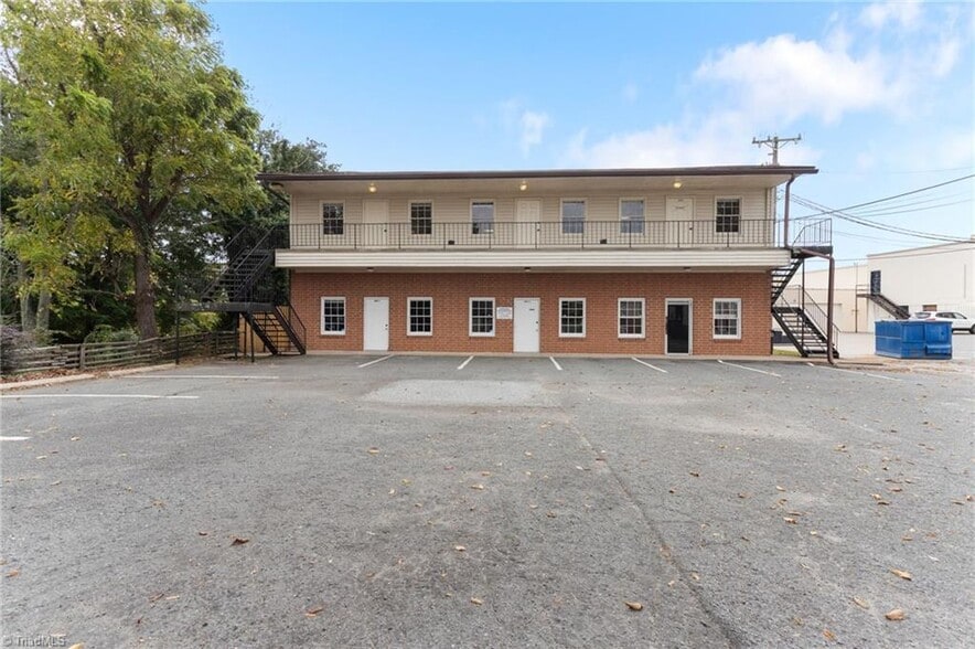 More Photos Of 1903A-1903F Margaret St, Winston-Salem Office Residential For Sale