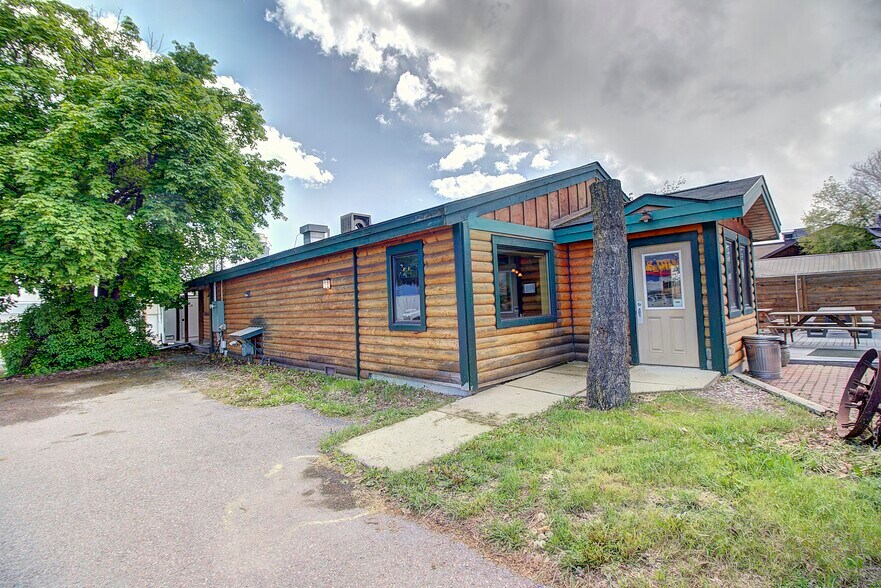 More Photos Of 700 9th St W, Columbia Falls Restaurant For Sale