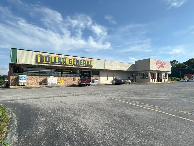 Primary Photo Of 6923 Middle Valley Rd, Hixson Freestanding For Sale