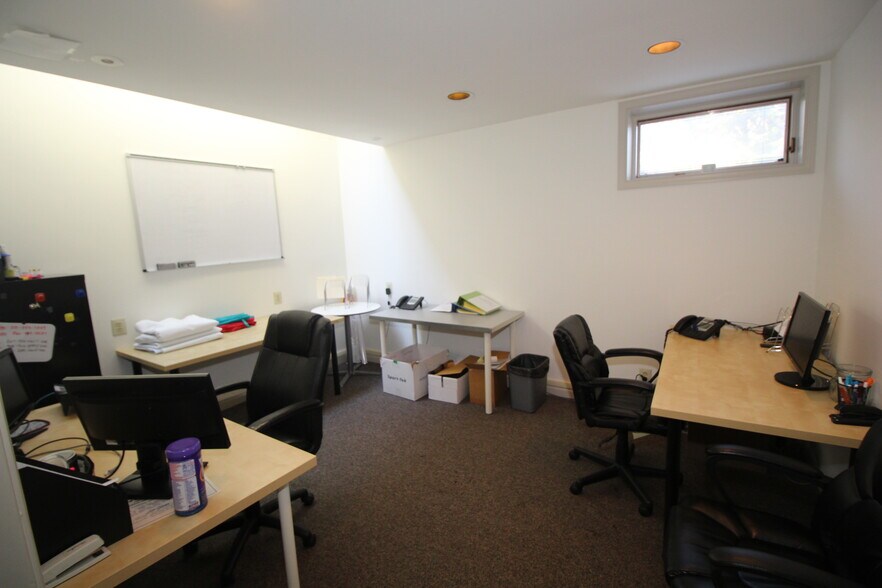 More Photos Of 1105 Taylorsville Rd, Washington Crossing Office Residential For Lease