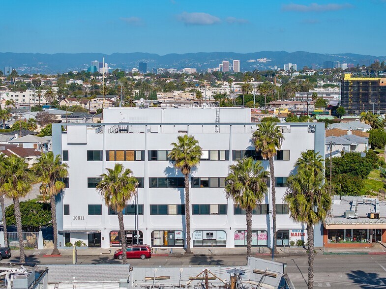 Primary Photo Of 10811 Washington Blvd, Culver City Office For Lease
