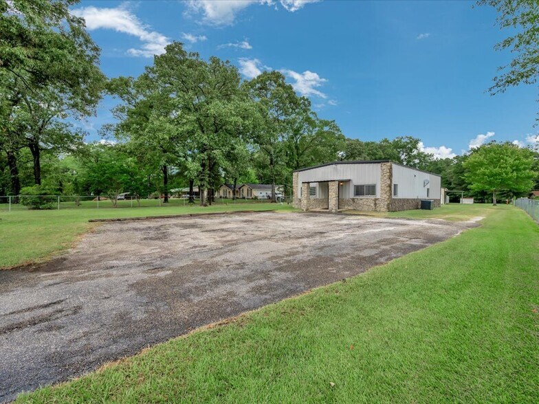 More Photos Of 4314 US Highway 69 N, Lufkin Office For Sale