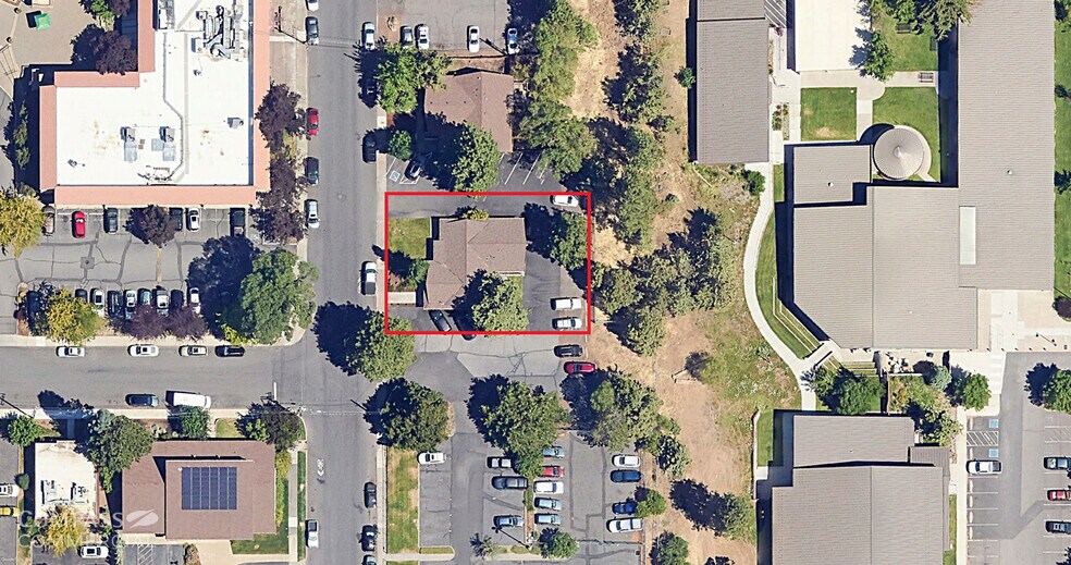 More Photos Of 1208 NE 4th St, Bend Office For Sale