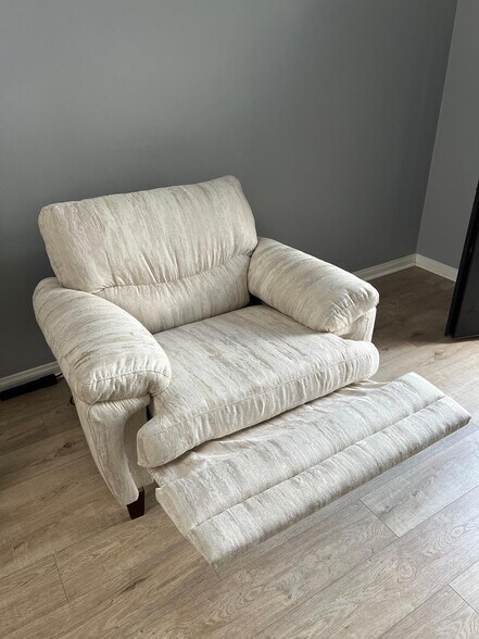 More Photos Of 12701 Darla Ave, Granada Hills Rehabilitation Center For Sale