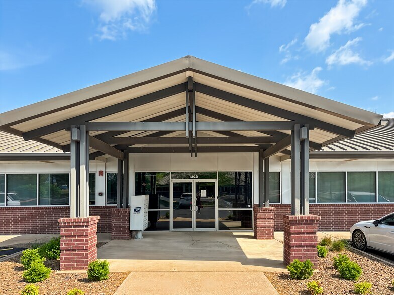 More Photos Of 1202 NE McClain Rd, Bentonville Coworking Space