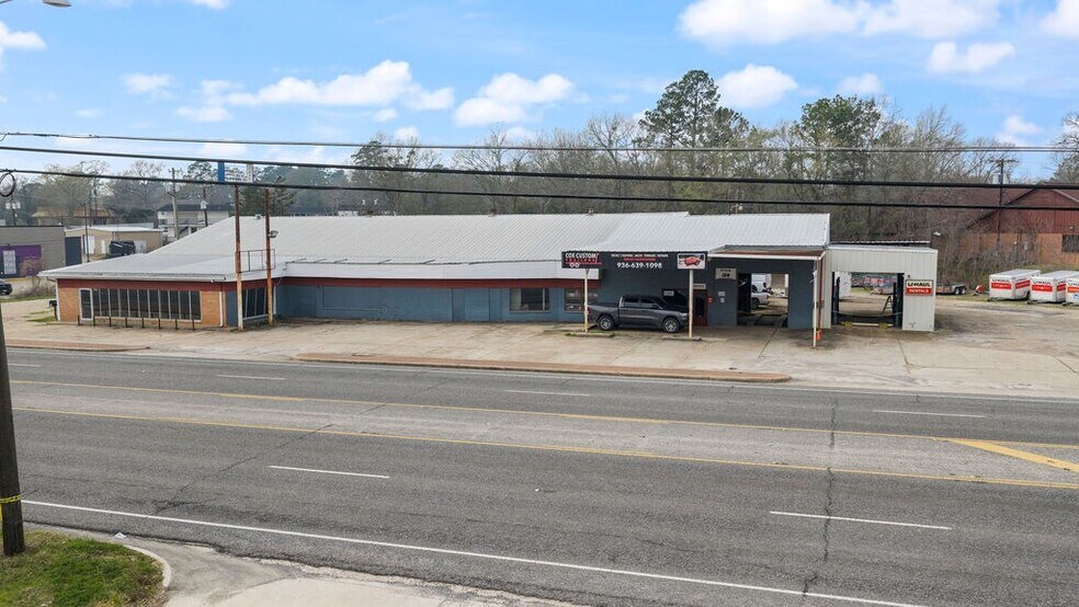 More Photos Of 1006 South Timberland Dr, Lufkin Industrial For Sale