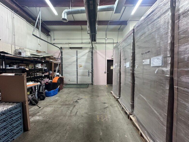 More Photos Of 2883 Aero Park Dr, Traverse City Warehouse For Sale