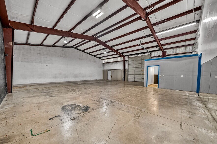 More Photos Of 729 Welch St, Medford Warehouse For Sale
