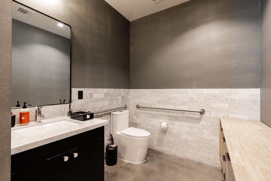 More Photos Of 9550 Research Dr, Irvine Research And Development For Sale