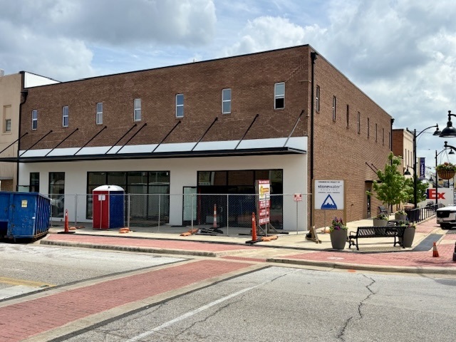 Primary Photo Of 201 E Commerce St, Jacksonville Storefront For Lease