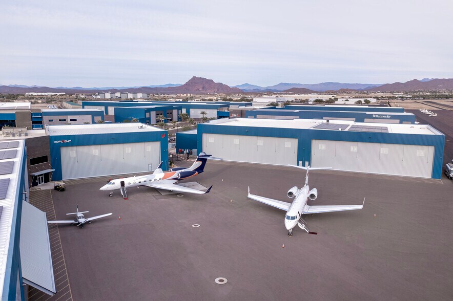 More Photos Of 4453 E Mallory Cir, Mesa Airplane Hangar For Lease
