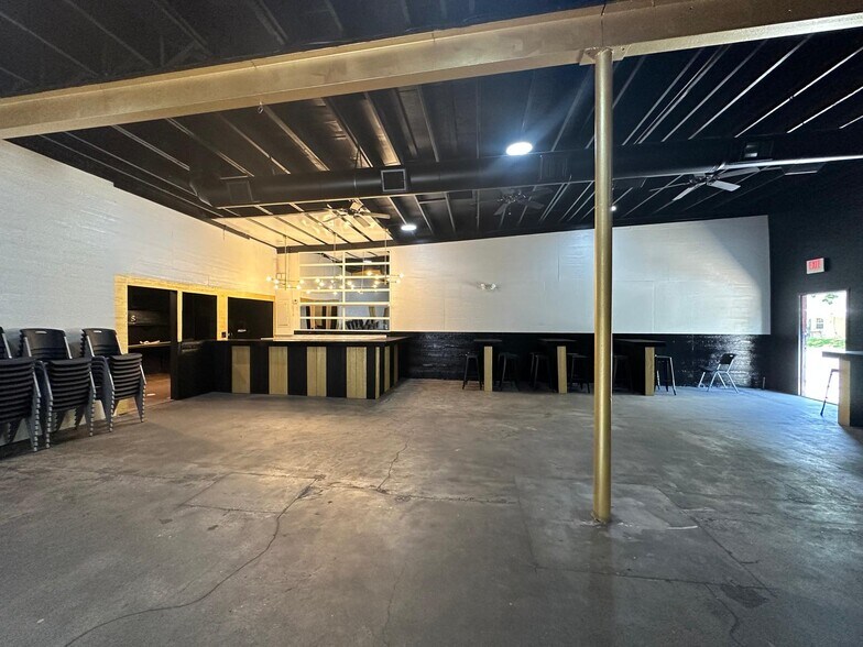 More Photos Of 6401 E 12th St, Kansas City Specialty For Sale