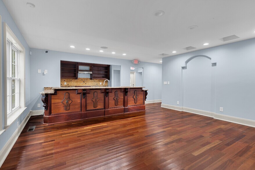 More Photos Of 9300 Highway 17 Byp, Murrells Inlet Office For Sale