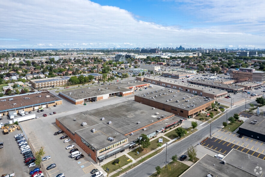 More Photos Of 44-52 Samor Rd, Toronto Light Distribution For Lease