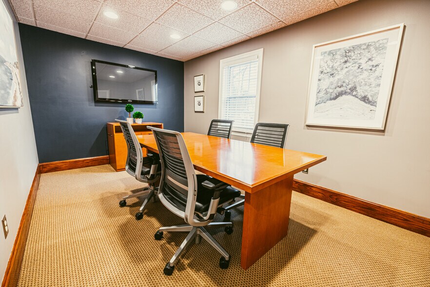 More Photos Of 1507 Monroe Ave, Rochester Office For Sale