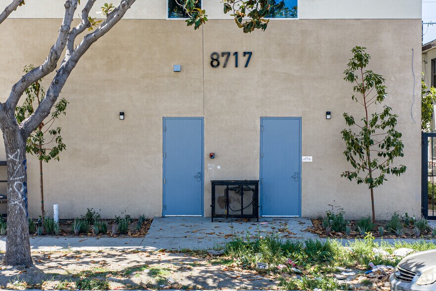 More Photos Of 8717 S Central Ave, Los Angeles Apartments For Sale