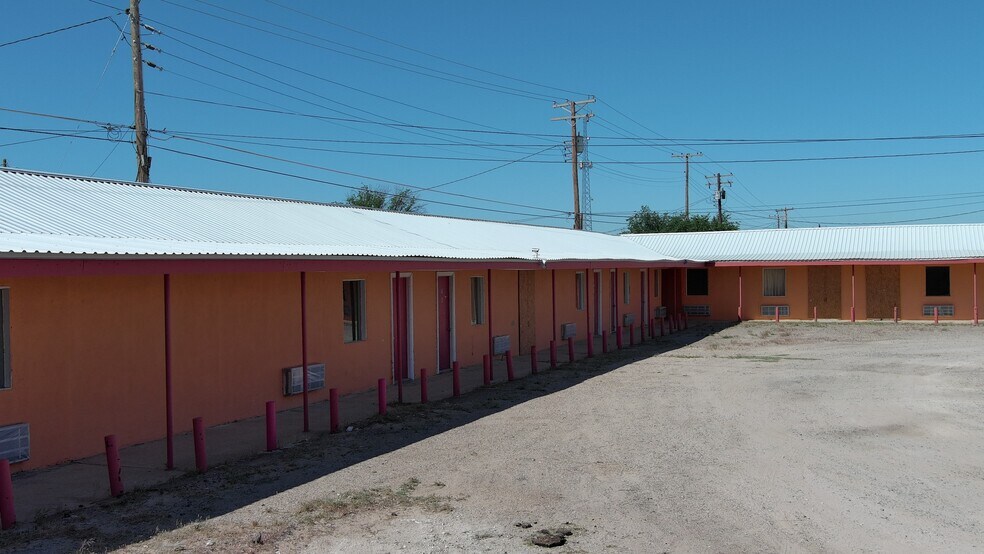 More Photos Of 239 TX-302, Kermit Hotel For Sale