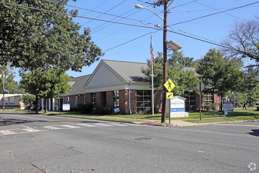 Primary Photo Of 615 Burlington Ave, Delanco Bank For Lease