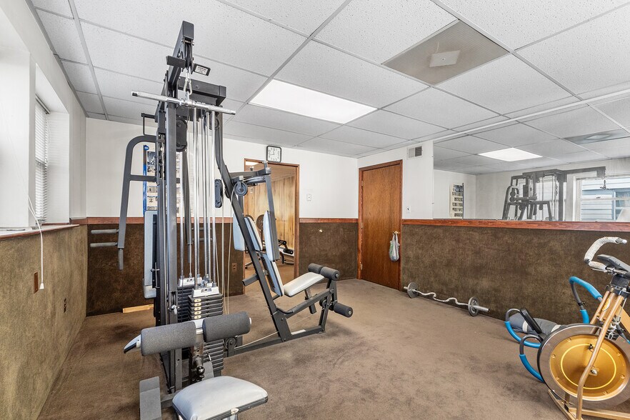 More Photos Of 257 W Nicholson Rd, Audubon Office For Sale