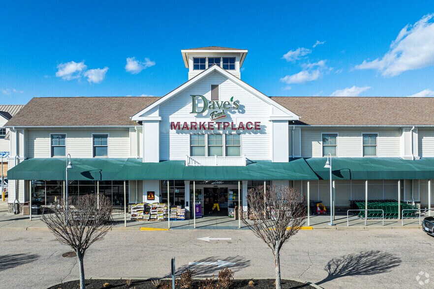 More Photos Of Post Rd, North Kingstown Unknown For Lease