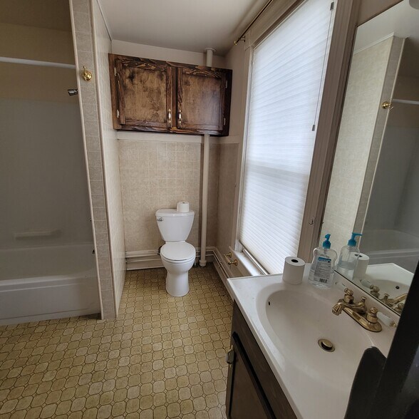 More Photos Of 5319 Route 9W, Newburgh Funeral Home For Sale