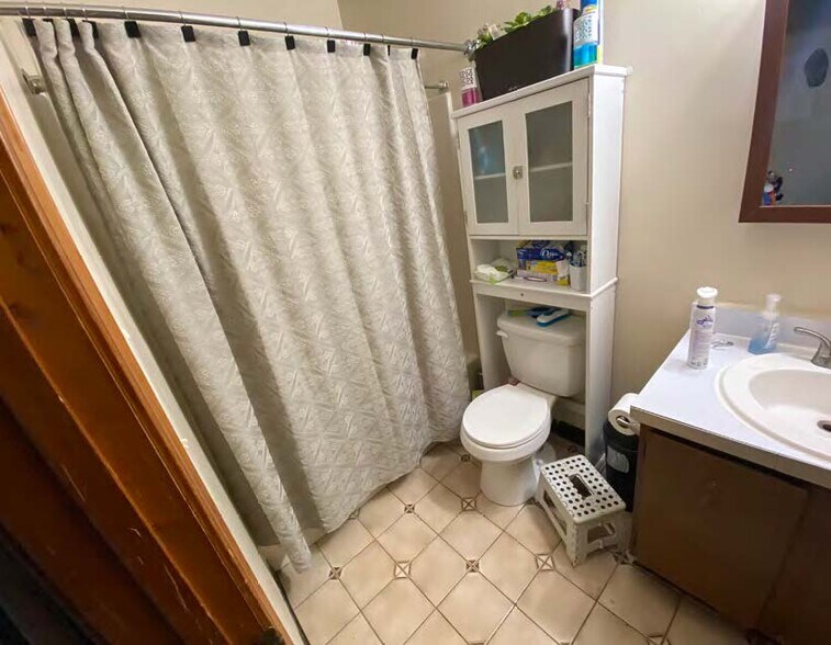 More Photos Of 5 Warner St Ext, Hartford Apartments For Sale