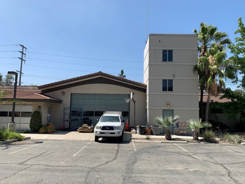 More Photos Of 431 W Baseline, Claremont Office For Lease
