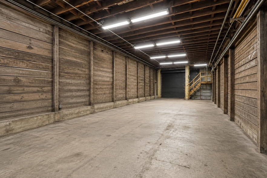 More Photos Of 154 26th St, Brooklyn Warehouse For Sale