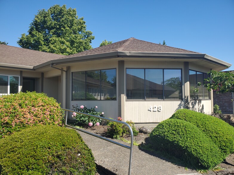 Primary Photo Of 428 Villa Rd, Newberg Medical For Lease