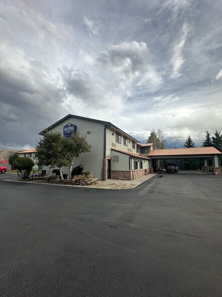 More Photos Of 1011 Rio Grande Ave, Gunnison Hotel For Sale