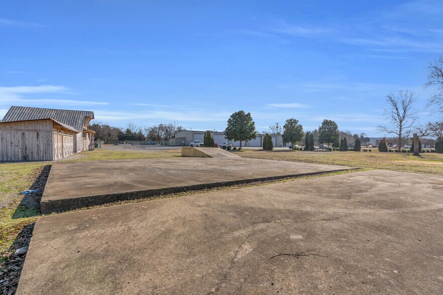 More Photos Of 6853 Lascassas Pike, Lascassas Industrial For Sale