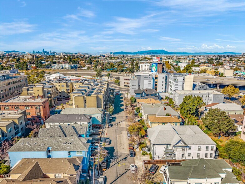 More Photos Of 603 22nd St, Oakland Apartments For Sale