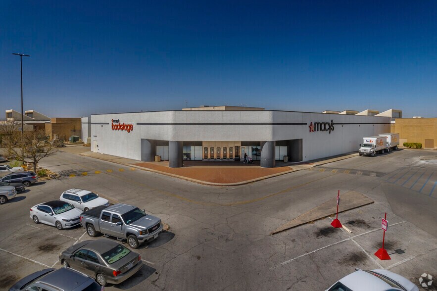 More Photos Of 6301 NW Loop 410, San Antonio Department Store For Sale