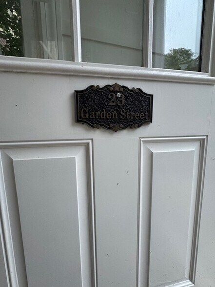 More Photos Of 19 Garden St, Cambridge Apartments For Lease