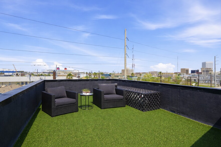 More Photos Of 2805 Church st, Galveston Apartments For Sale