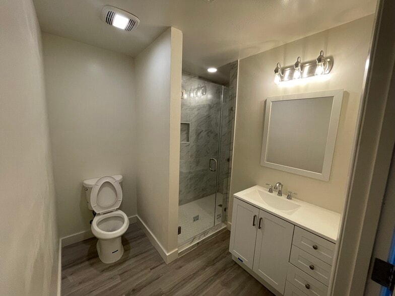 More Photos Of 7162 N 57th Ave, Glendale Apartments For Sale