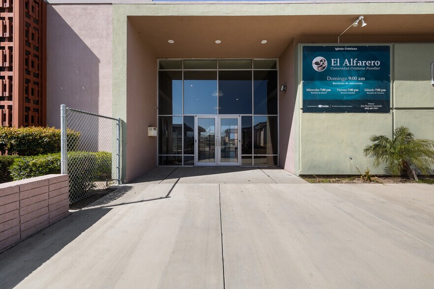 Primary Photo Of 375 S K St, Oxnard Religious Facility For Sale