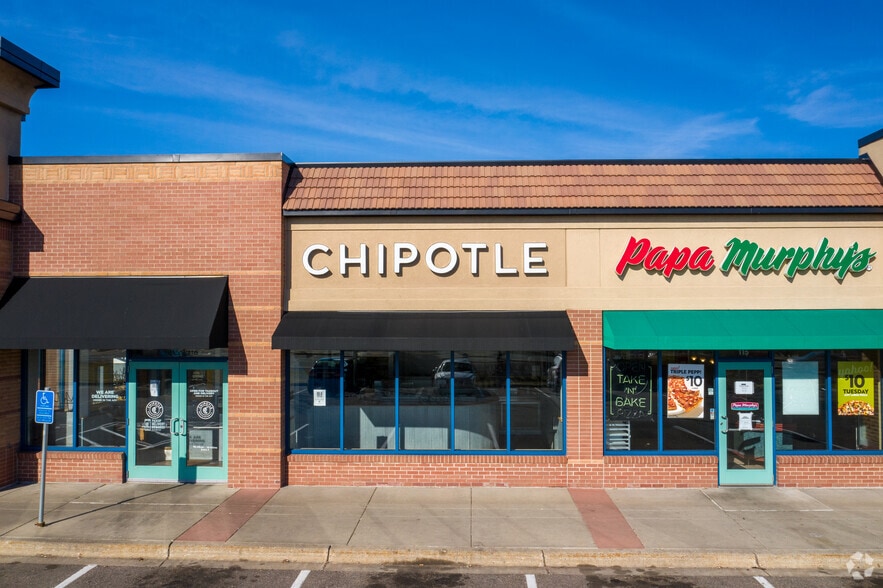 More Photos Of 7455 Currell Blvd, Woodbury Unknown For Lease