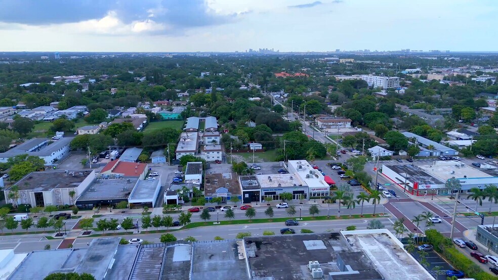 Primary Photo Of 2419 Hollywood Blvd, Hollywood Medical For Sale