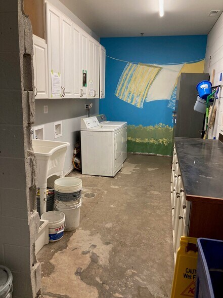 More Photos Of 1245 Hartrey Ave, Evanston Flex For Lease