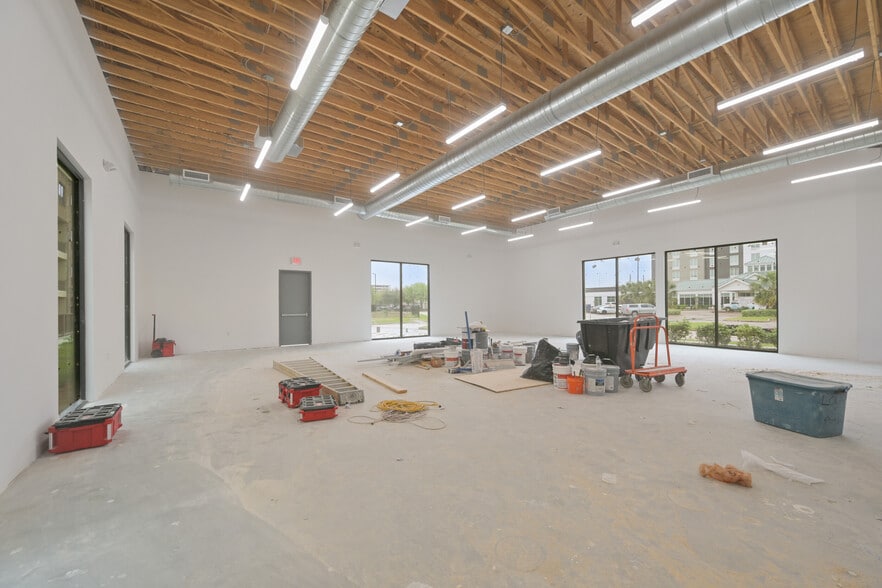 More Photos Of 12249 Katy Fwy, Houston Office For Lease