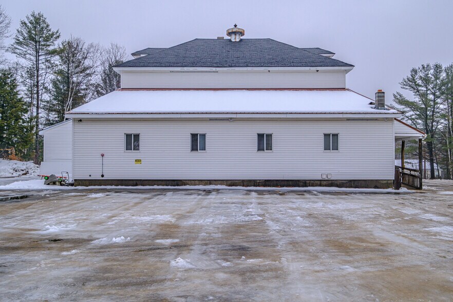 More Photos Of 184 Route 108, Rumford Freestanding For Sale