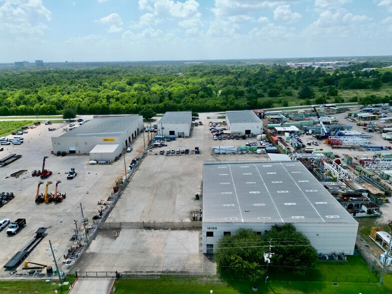 More Photos Of 18155 Chisholm Trl, Houston Warehouse For Lease