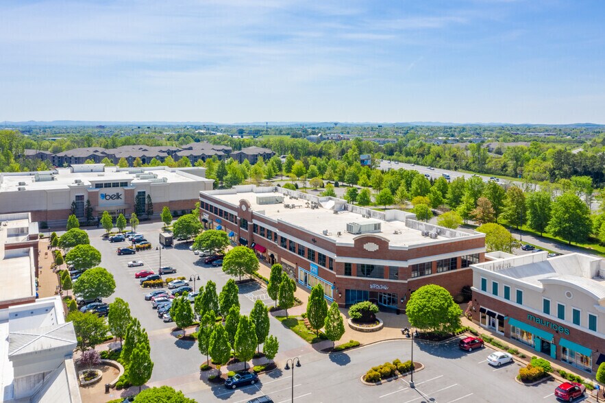 More Photos Of 2615 Medical Center Pky, Murfreesboro Coworking Space