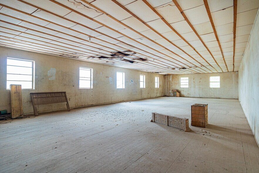 More Photos Of 200 N Florence St, Casa Grande Storefront For Sale