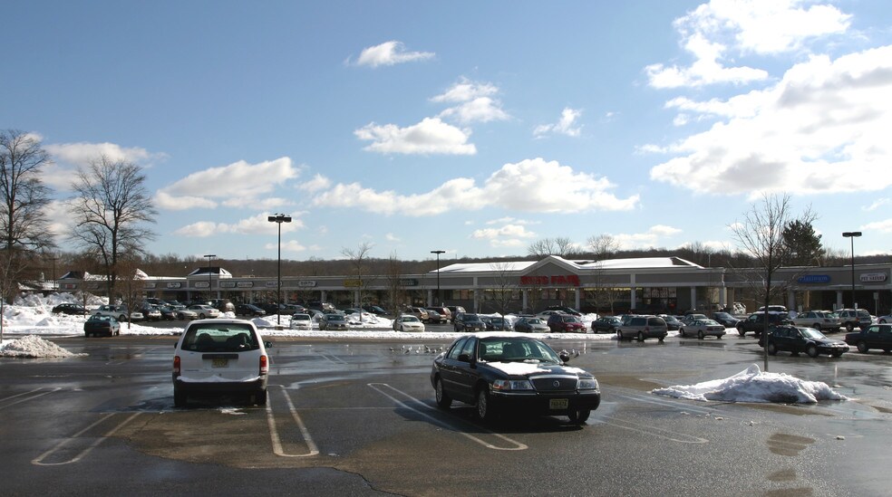 More Photos Of 177 Washington Valley Rd, Warren General Retail For Lease