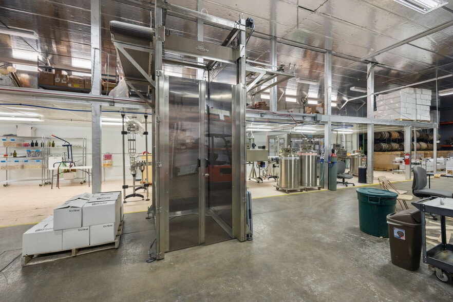 More Photos Of 1 Stevenson Rd, Laramie Specialty For Lease