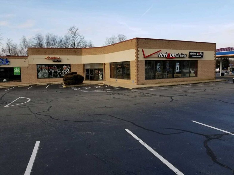 More Photos Of 1702-1726 Mendon Rd, Lincoln Storefront For Lease