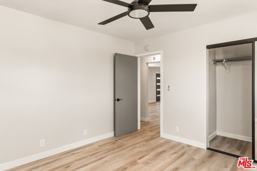 More Photos Of 1838 20th St, Santa Monica Apartments For Sale